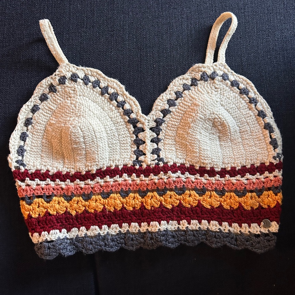 NWOT Abercrombie Crochet Bralette Top - Small